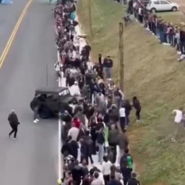 Mulheres são atropeladas por jeep durante apresentação em desfile de 7 de setembro em Brusque - SC