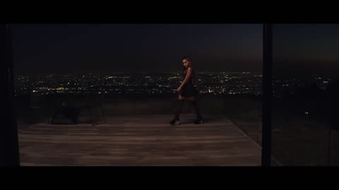 Ariana Grande - break up with your girlfriend, i'm bored (Official Video)
