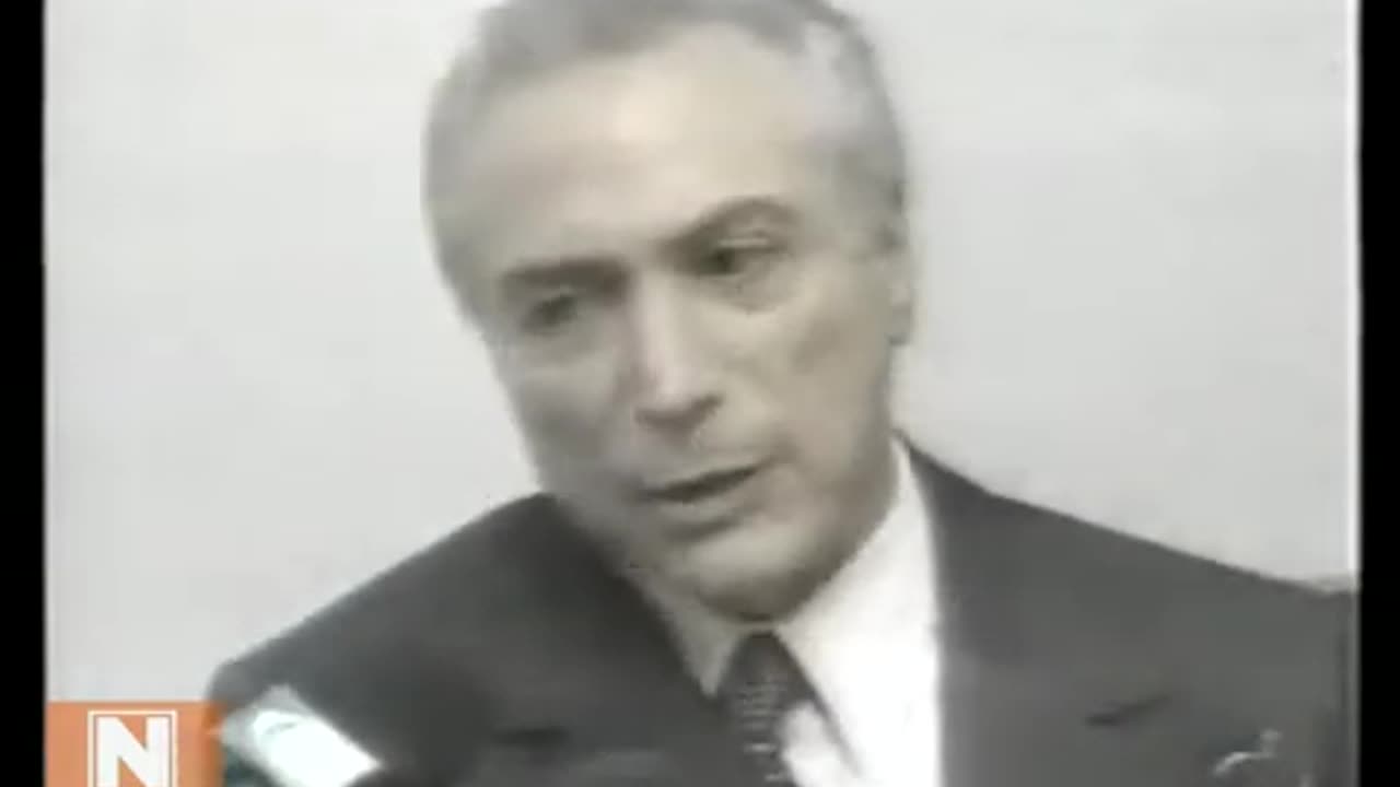 2004 - 'JÁ BATI DUAS VEZES', DIZ FHC SOBRE LULA E PMDB PEDE DESFILIAÇÃO DE QUEM NÃO DEIXOU O GOVERNO