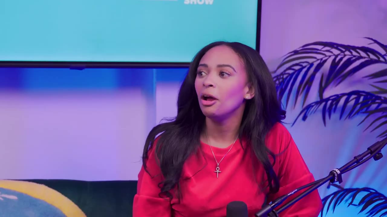 Stacie Maee on Weird Talents, Thirsty Dudes & All-Day Vibes