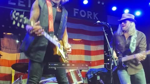 HEYHEYHEY song 🎶 of the day COUNTRYTOWN AMERICAN APPROVED ROCKSTAR
