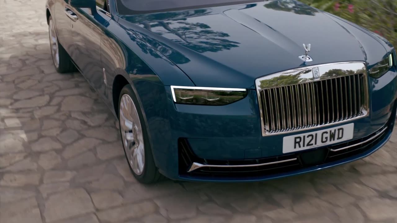 Rolls Royce present gost series ll by mansory.