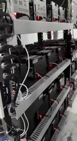 ⚠️WHO'S COMMENTING ON YOUR VIDS_ AI BOTS BOTS BOTS.. AI BOT FARMIN.. FUCK AI