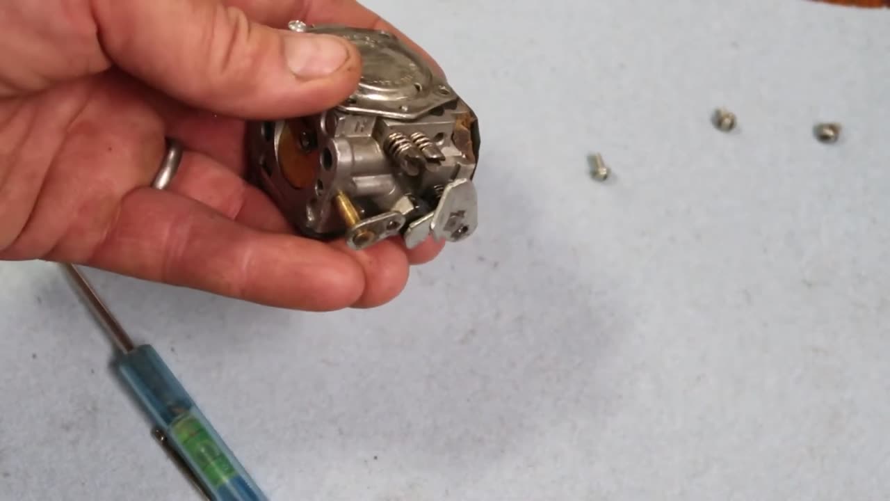 🔧 How to Diagnose and Repair a Small Engine – Step-by-Step for Beginners