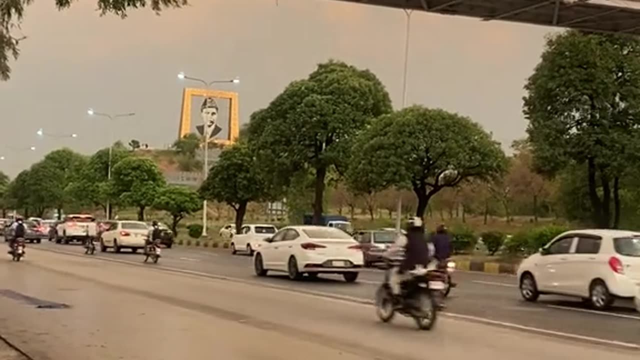 Apna hak chhena padta hai