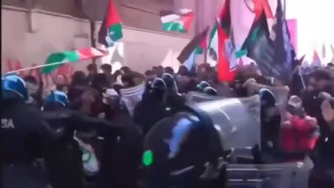 The Italian police in Turin have had enough of Islamists and pro Palestine anti-fascists.