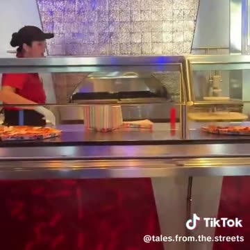 DISNEY PIZZA 86$ A PIE