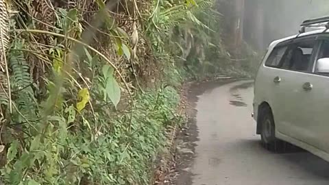 Driving in the roads of Darjeeling
