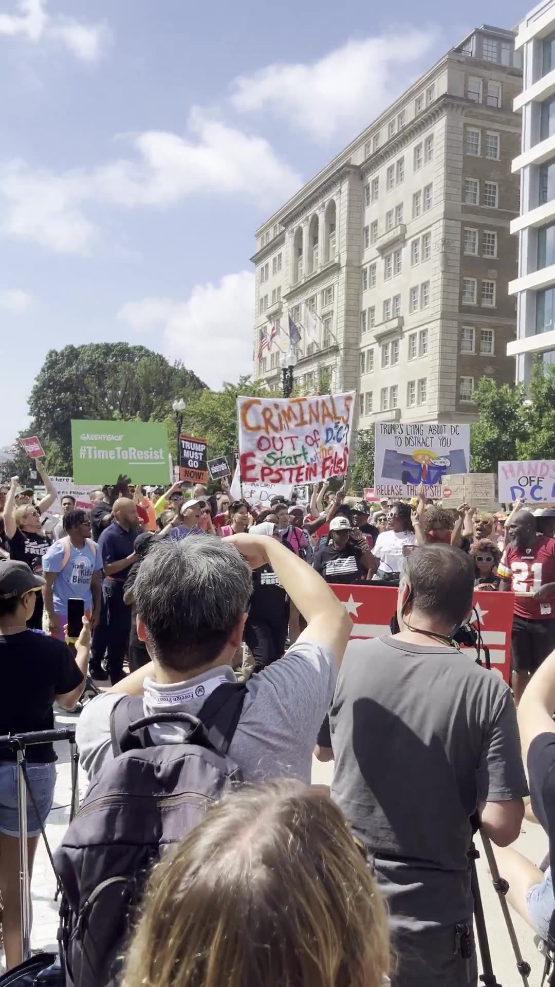 URGENT: A large crowd gathers in Washington to protest Trumps fascist plan to take over the city