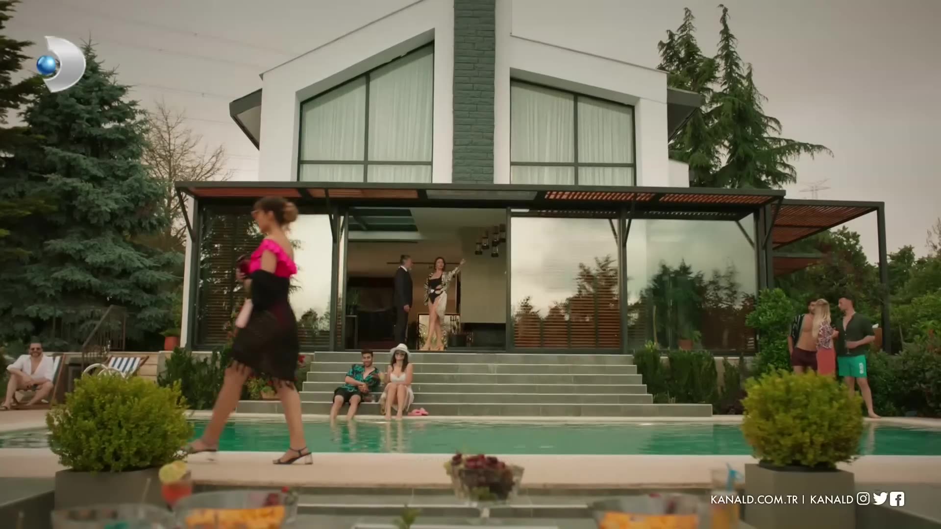 Alanurun kıskandırma planı Ziyayı çıldırttı! 😳 ｜ Veda Mektubu 15. Bölüm