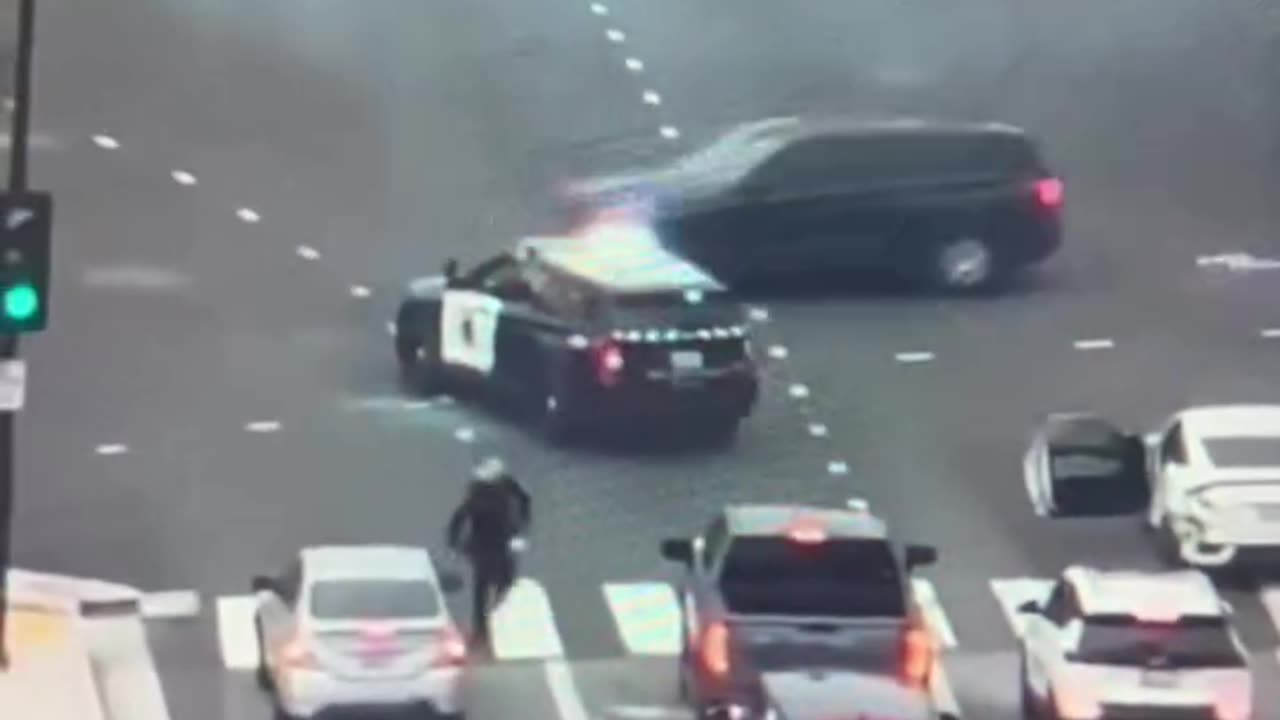 Video shows moments San Jose police officer shot during armed carjacking