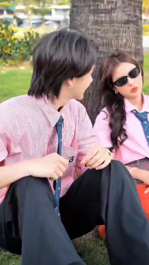 He Handed It For Her🫣🤣🤣