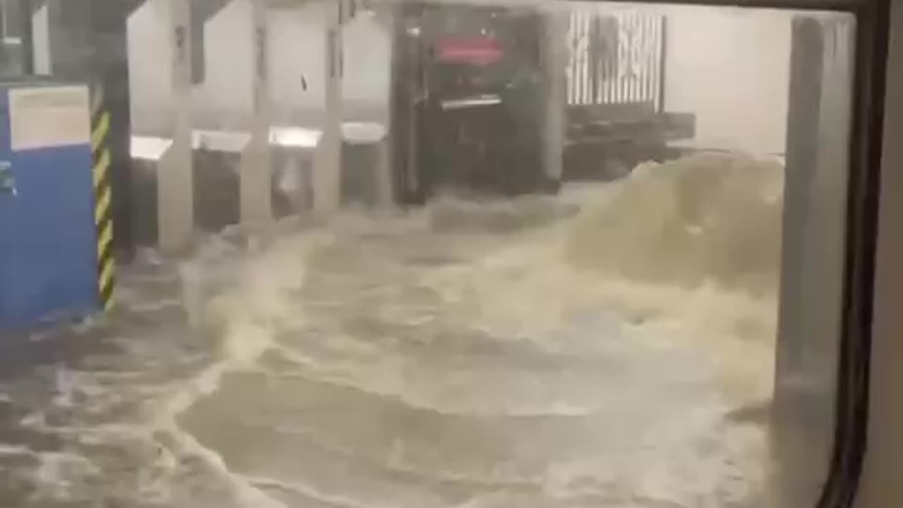 🌊 WILD! Severe flooding leaves commuters stranded as water pours into New York City subway stations.