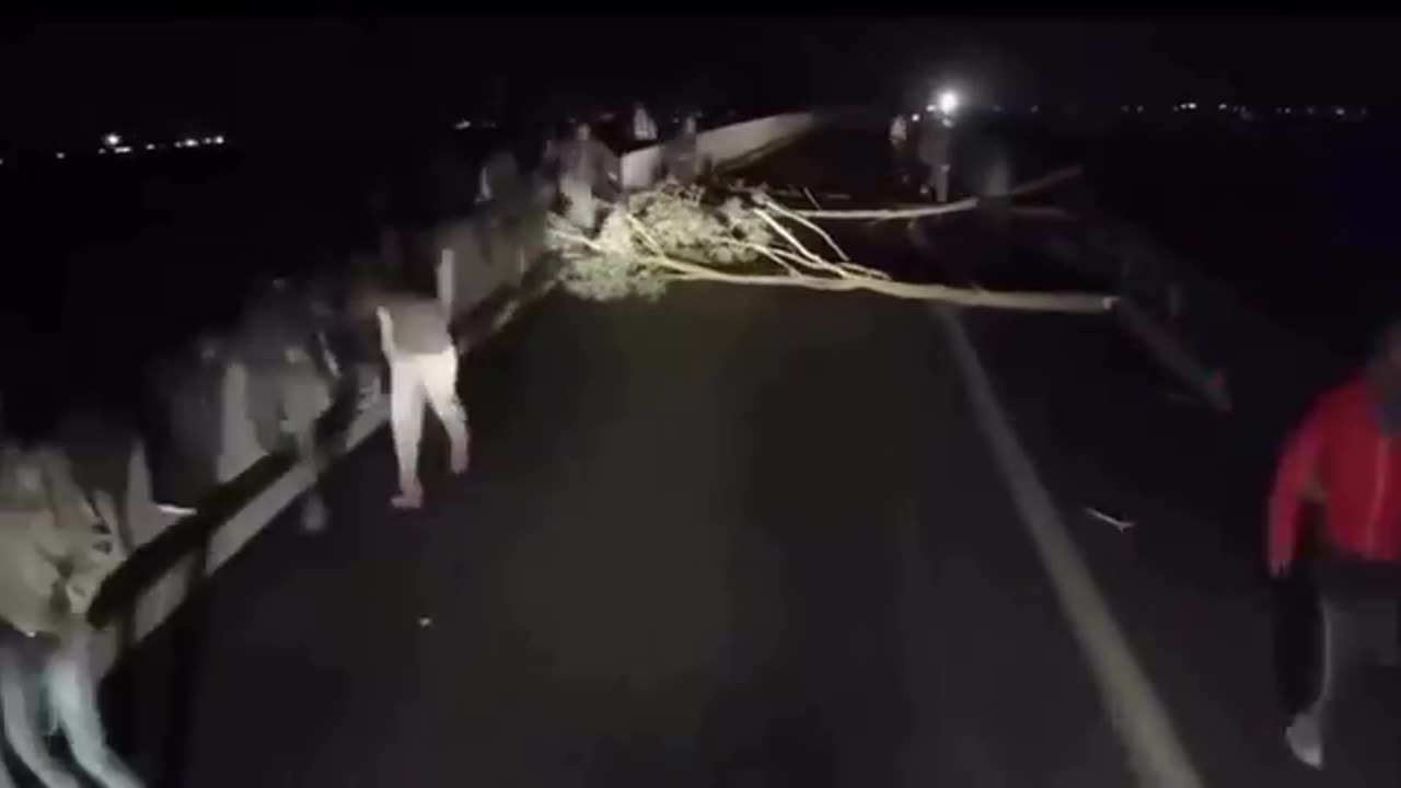 車を止めたらヤられる