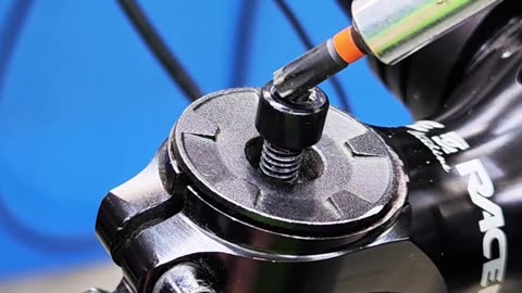 Super Fast Bike Fork Installation.