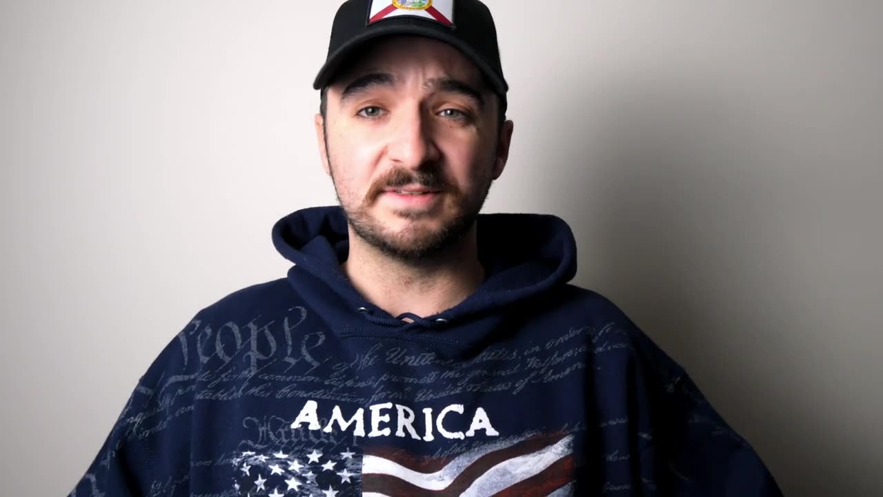 Canadians Are Flooding Into America - Here's Why