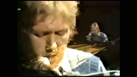 Gotta Get Up (Live) - Harry Nilsson