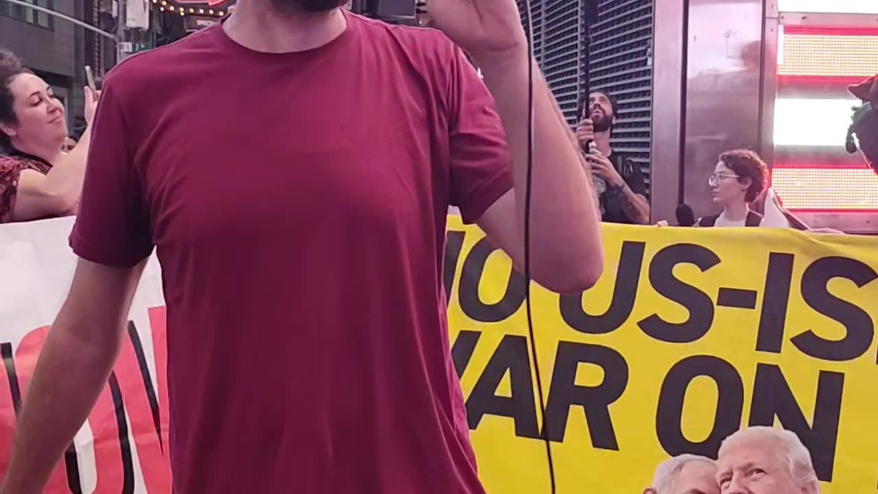 New Yorkers demand: "NO WAR ON IRAN!"