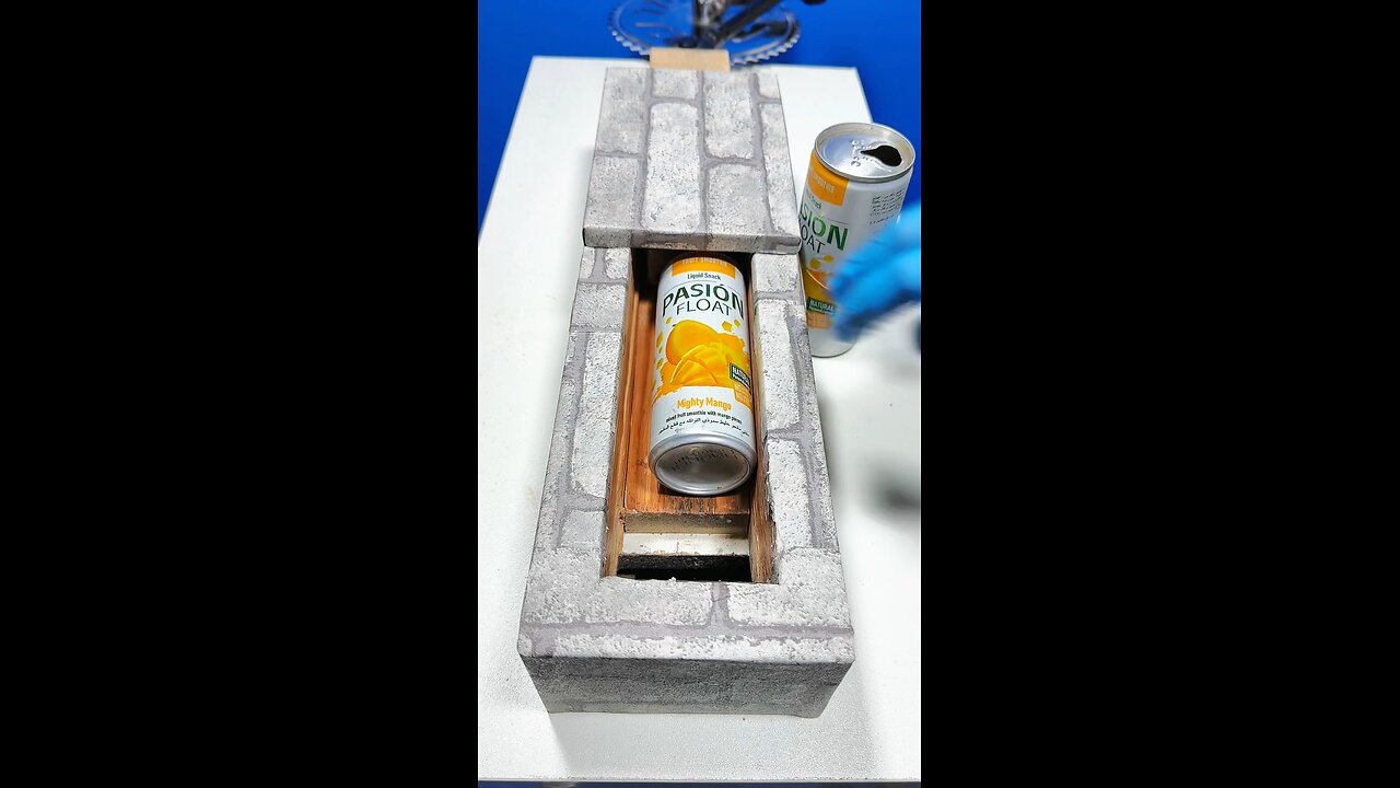Cans crushing