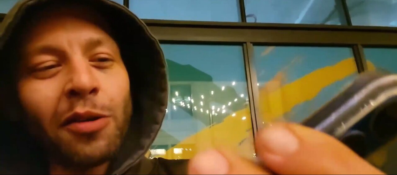 IP2 Stories - Hampton Brandon Beefs With Callers