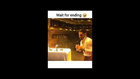 Wait for ending! Topuria, Conor…