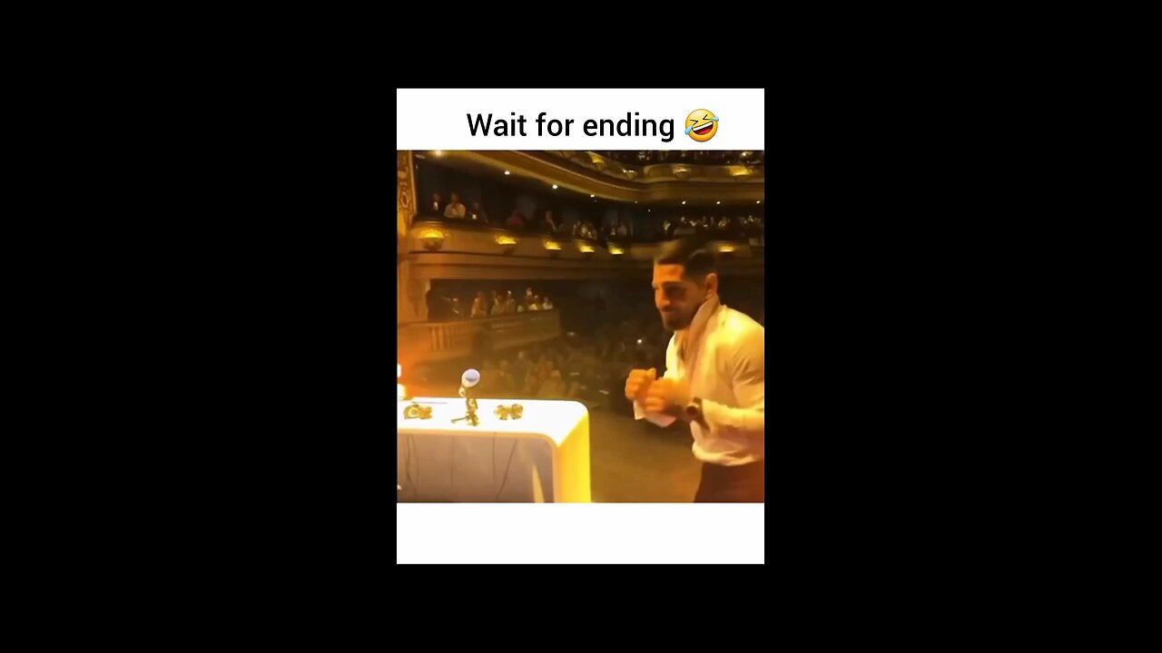 Wait for ending! Topuria, Conor…