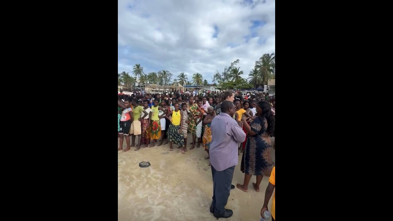 Thousands being Baptized in Mozambique GOD is Moving!+