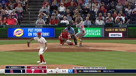 MLB - Iván Herrera's 108-MPH shot gives the @Cardinals the lead 🚀