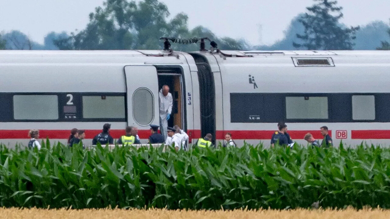 Germany: Merkel's Muslim Attacks Multiple Passengers On High-Speed Train With an Axe & a Hammer