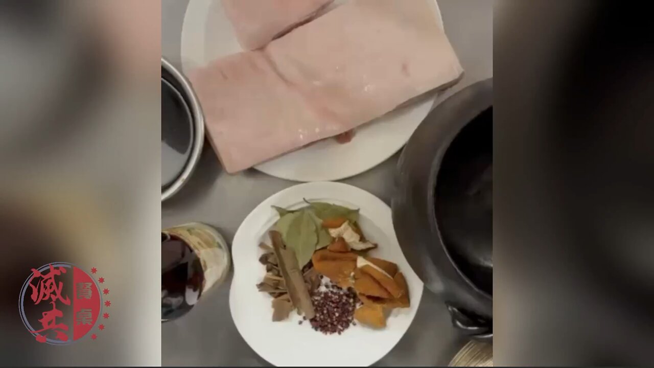 亲爱的兄弟姐妹们✨， 一起来学做 ”灭共餐桌“上的菜！ 第22期学做 🥂东坡肉🎊！