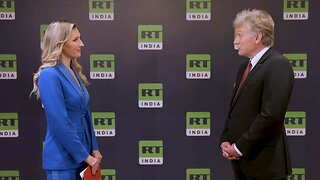 Dmitri Peskov celebra el inicio de RT en la India