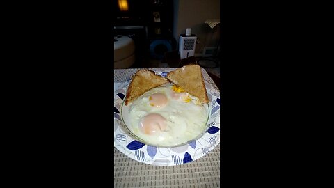 Eating Eggland's Best Eggs, Dbn, MI, 5/31/25