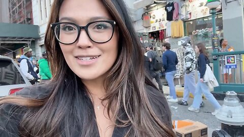 Savanah Hernandez encounters hostile Senegalese illegal street vendors in NYC