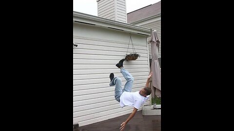 Please! Don't fall😨😨