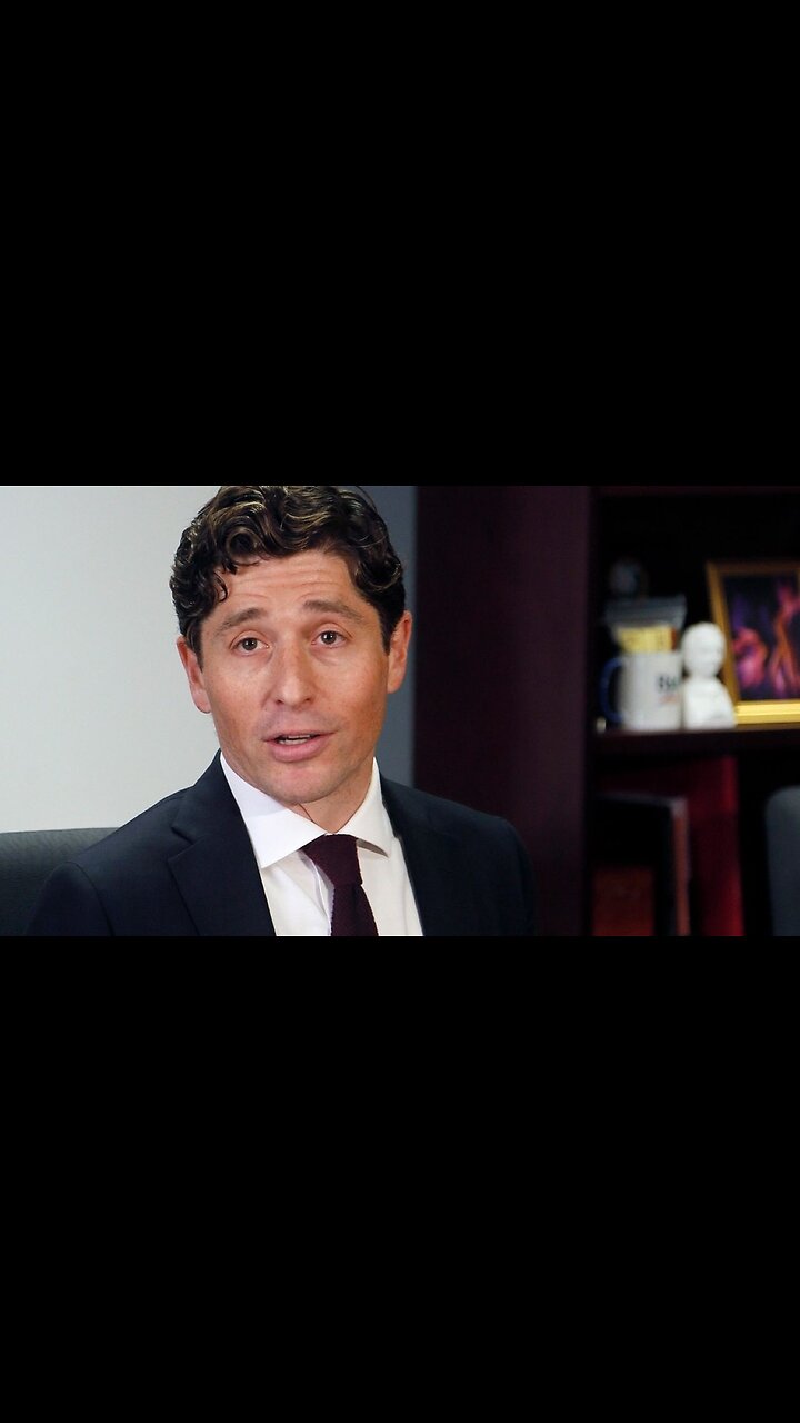 Hes Gonna SPEW: Watch Mayor Jacob Freys Face As He Devours Somali Meal In Defiance Of Trump