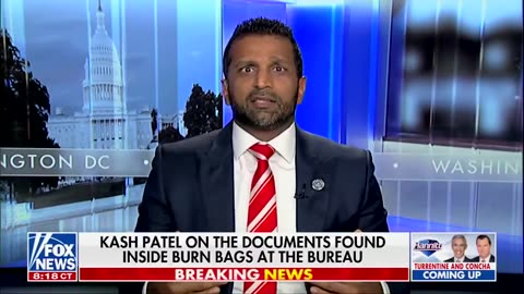 FBIフーバービルの部屋に7つの「バーンバッグ」とロシアゲートに関する資料が入ったHDDを発見