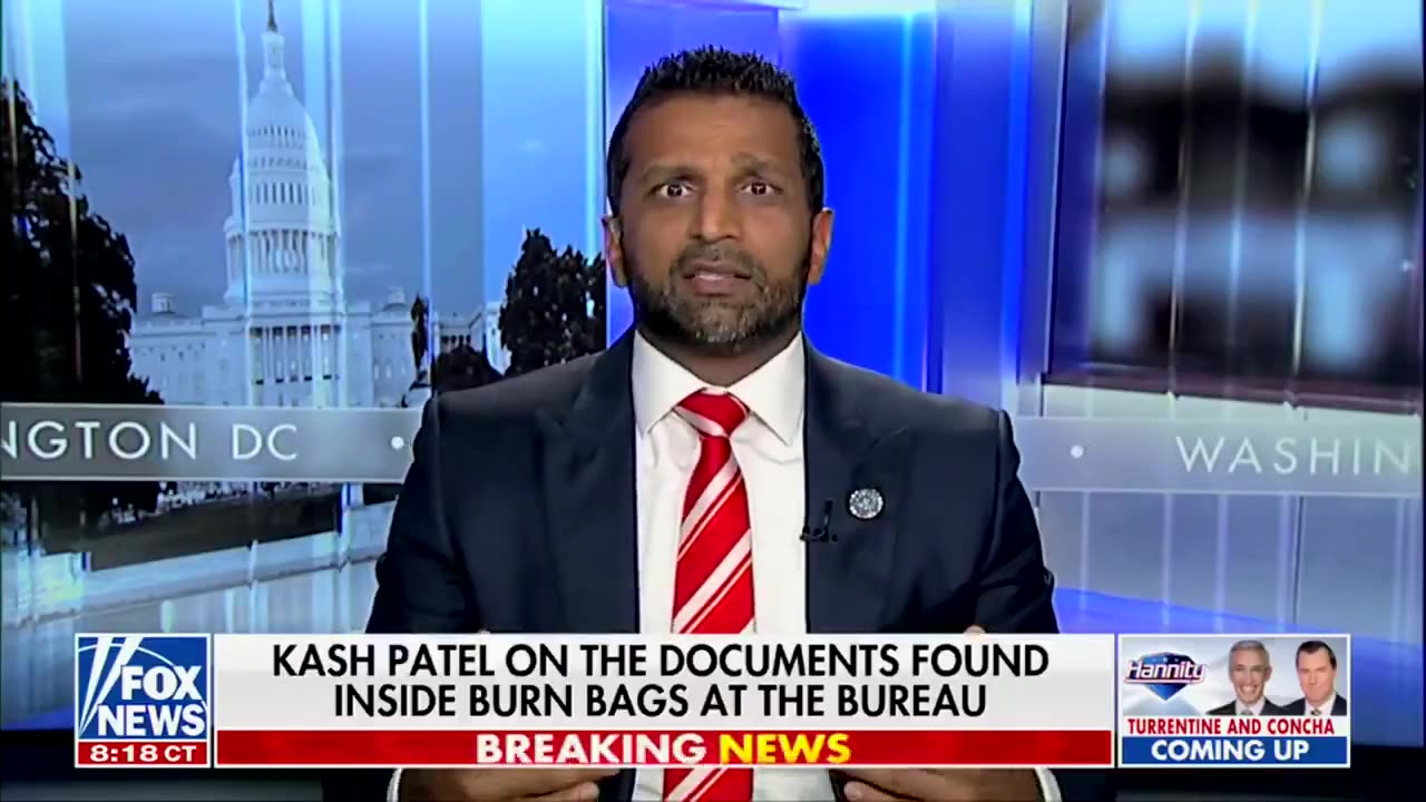 FBIフーバービルの部屋に7つの「バーンバッグ」とロシアゲートに関する資料が入ったHDDを発見