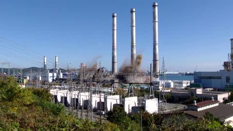 South Korea rescuers use explosives trying to reach trapped workers