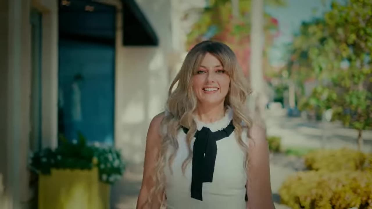 Brady Beats and The Token Girl - Keep Moving (Official Music Video)