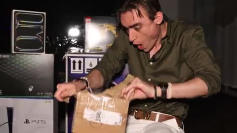 Unboxing A Giant Secret Of The Mimic Mystery Box