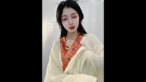抖音舞蹈现场高光_战国袍造型尽显优雅_ #NUDE #NAKED