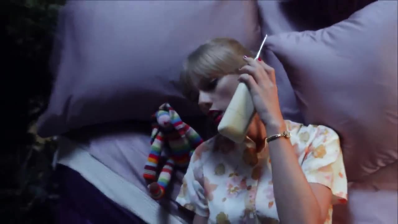 Taylor Swiftb - We Are Never Ever Getting Back Together