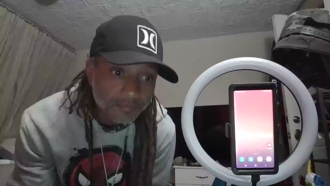 So I made a video dancing to of the freestyle i made 4 those who want to spit at me their own shame