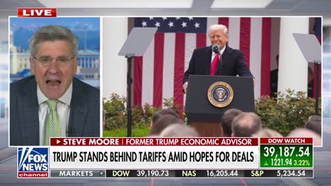 'THIS IS SO AMAZING': Economist shocked at rush for tariff deals