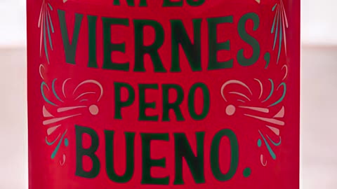 ¿No es viernes? ¡Pero este vaso te hace sentir como si lo fuera! #VasoConEstilo #NiEsViernes