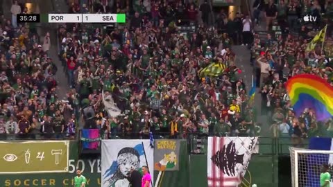 MLS - GAME ON IN PORTLAND‼️ Santiago Moreno pulls the Timbers level on the Sounders.