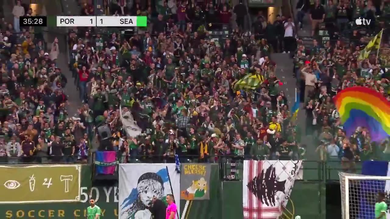 MLS - GAME ON IN PORTLAND‼️ Santiago Moreno pulls the Timbers level on the Sounders.