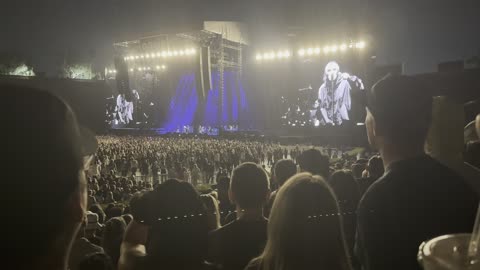 "He was called Mark" - Oasis Live 25
