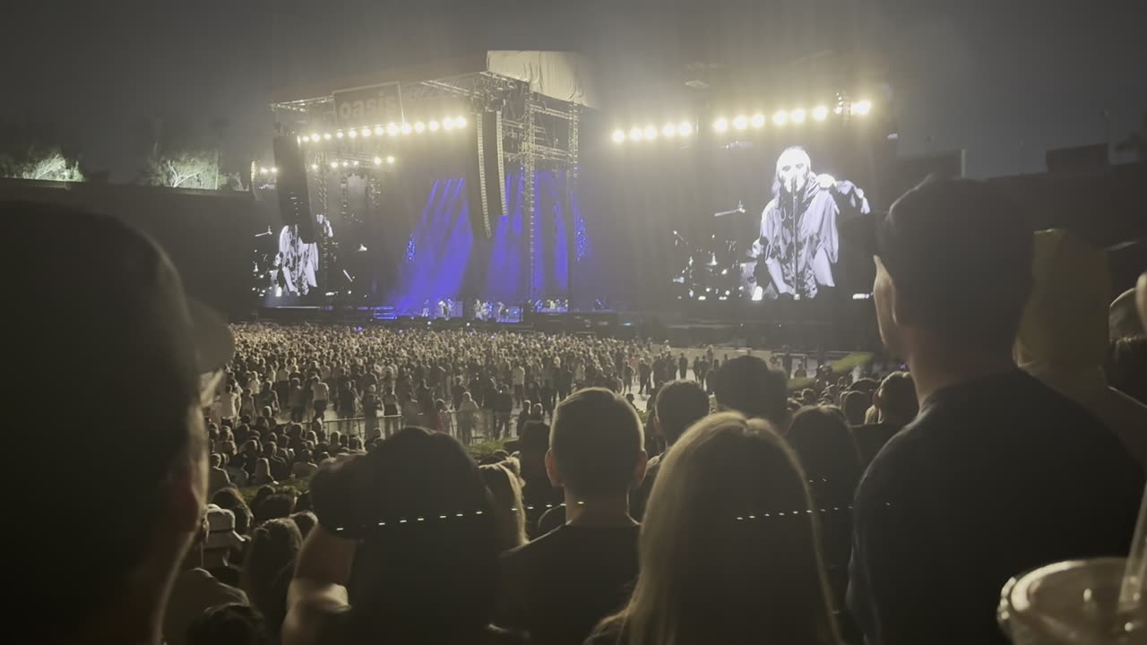 "He was called Mark" - Oasis Live 25