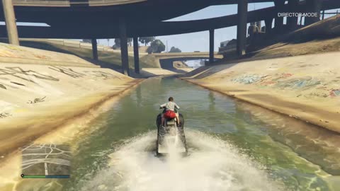 Time Event: Running up flood control channel near Vespucci Beach (Director Mode)-Date: 8/10/2018